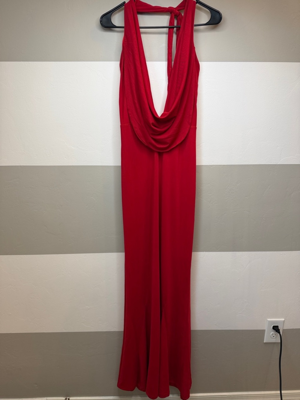 Princess Polly NWOT Red Cowl-Back Halter dress. Size 10